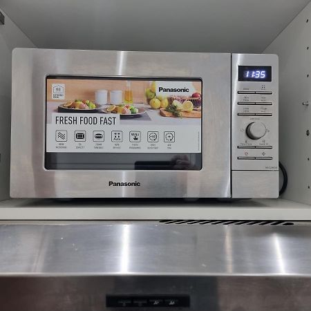 Florya Studio Woluwe ブリュッセル エクステリア 写真